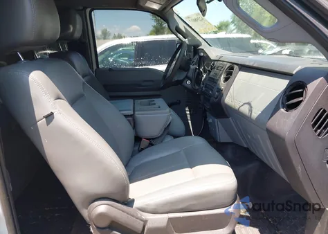 2011 Ford F-250 Xl z USA, uszkodzony, nr VIN 1FT7X2B61BEB17857